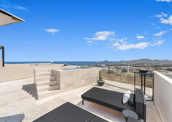 Mistiq Penthouse Private Rooftop Deck & Pool Сasa de vacaciones *