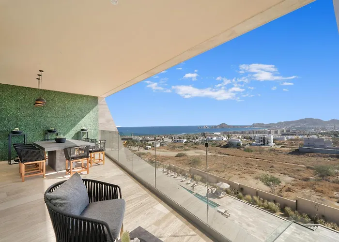 Mistiq Penthouse Private Rooftop Deck & Pool Сasa de vacaciones *